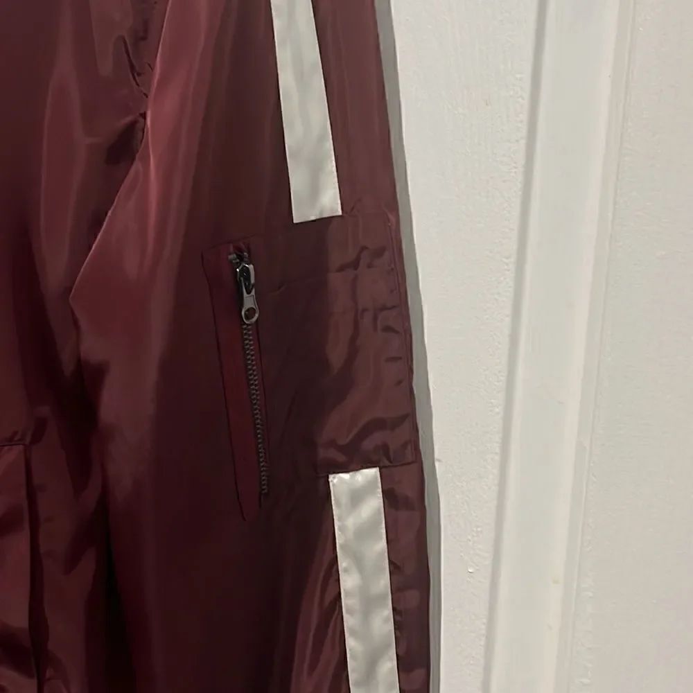 Lightweight Jacket.   - Picture 3 of 6